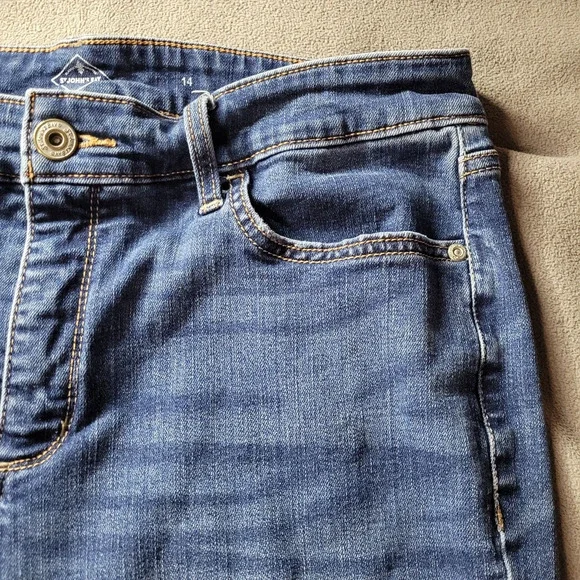 St Johns Bay Womens Jeans Size 14 Dark Wash Painters Recycle - Picture 13 of 14